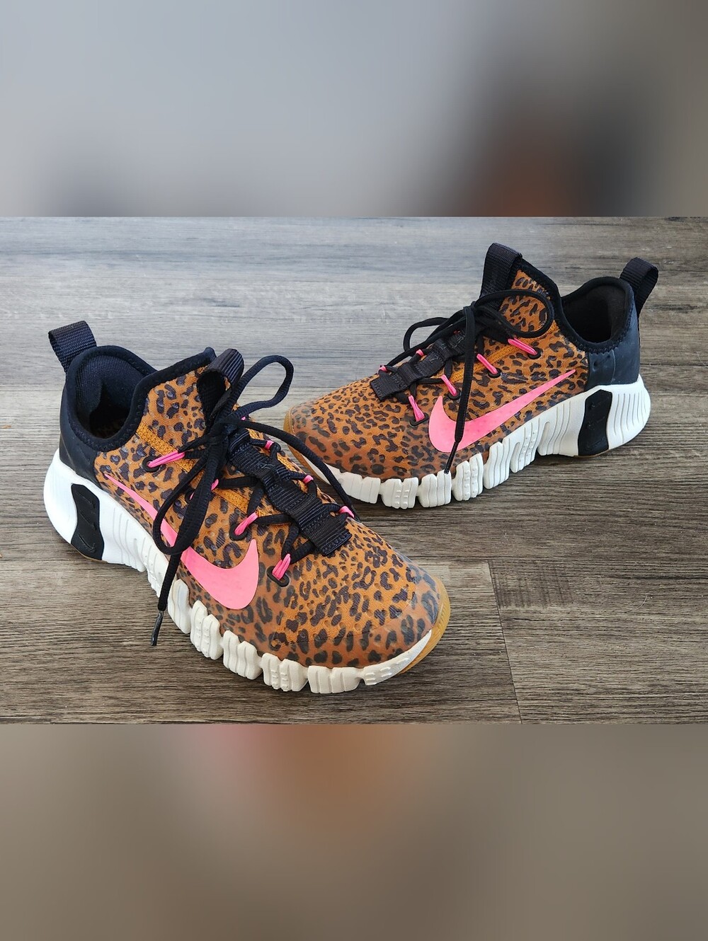 **NEW RARE** Nike Free Metcon 3 Sz 10 Cheetah Leopard Animal Print Hot Neon Pink